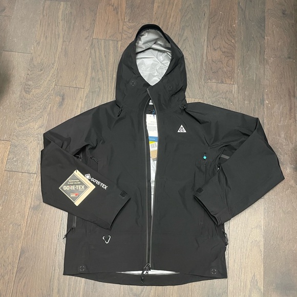 Nike ACG Other - Nike ACG Misery Ridge Goretex